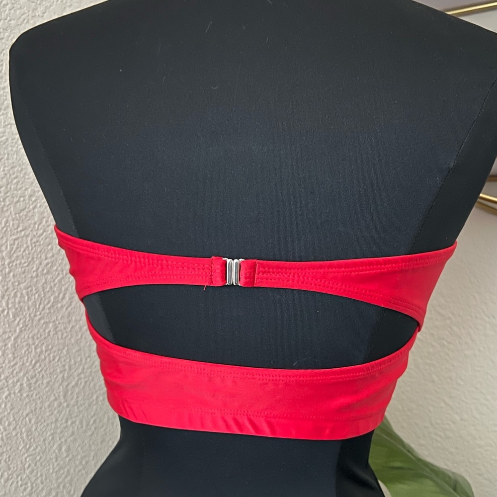 Red bikini top - Picture 2 of 2